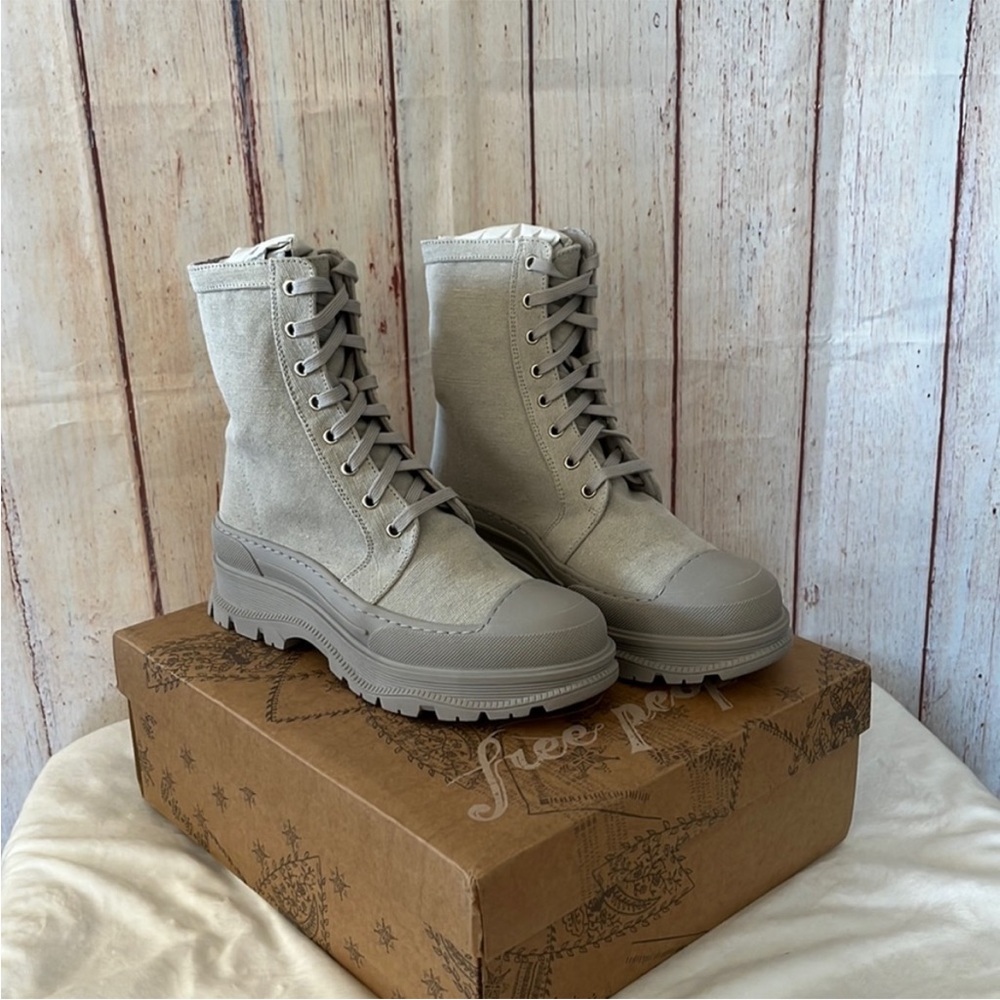 NWT Free People Military Boot Camp Out Canvas Dove Grey SZ 8 - Picture 9 of 15